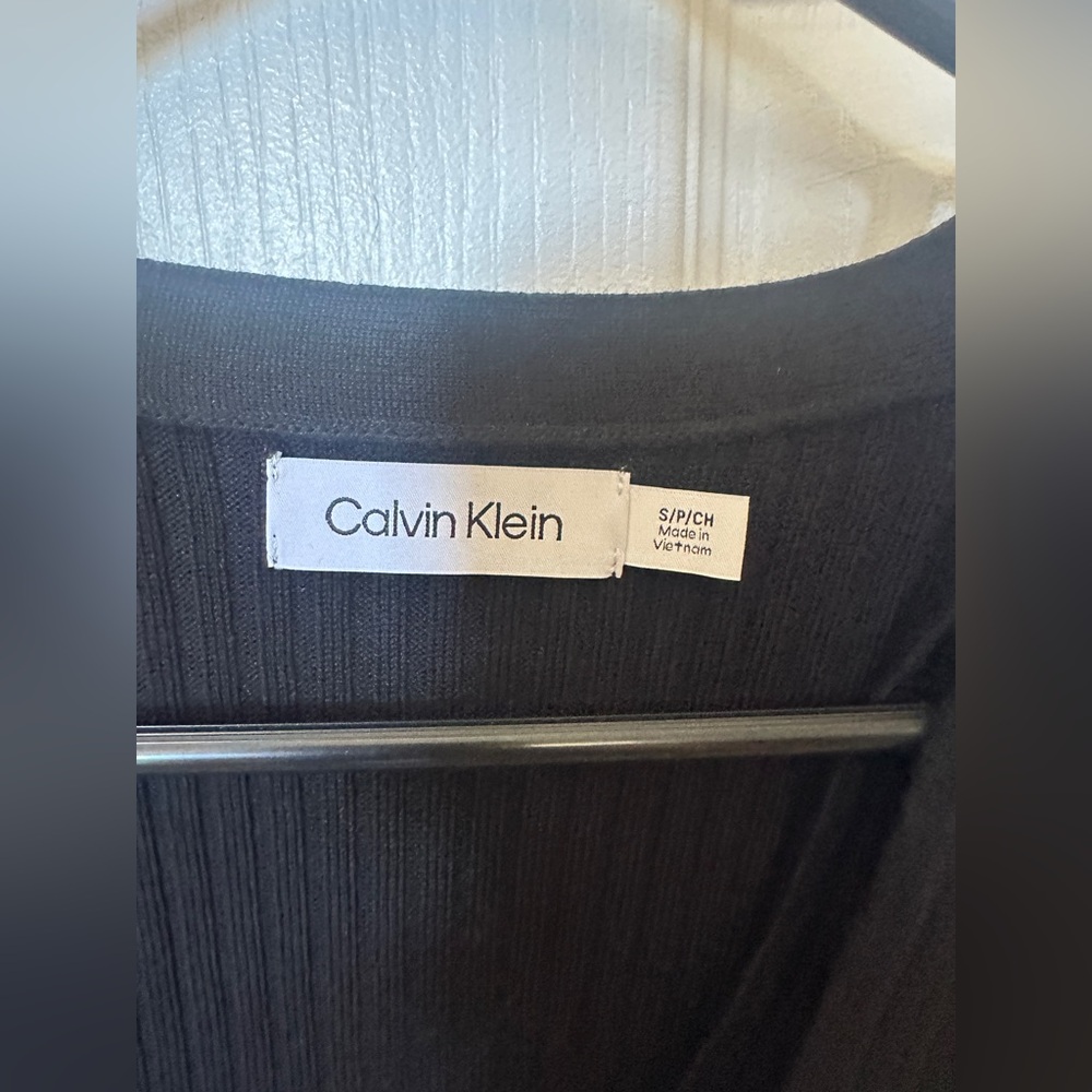 Calvin Klein Cardigan and Tank Set - Picture 4 of 7
